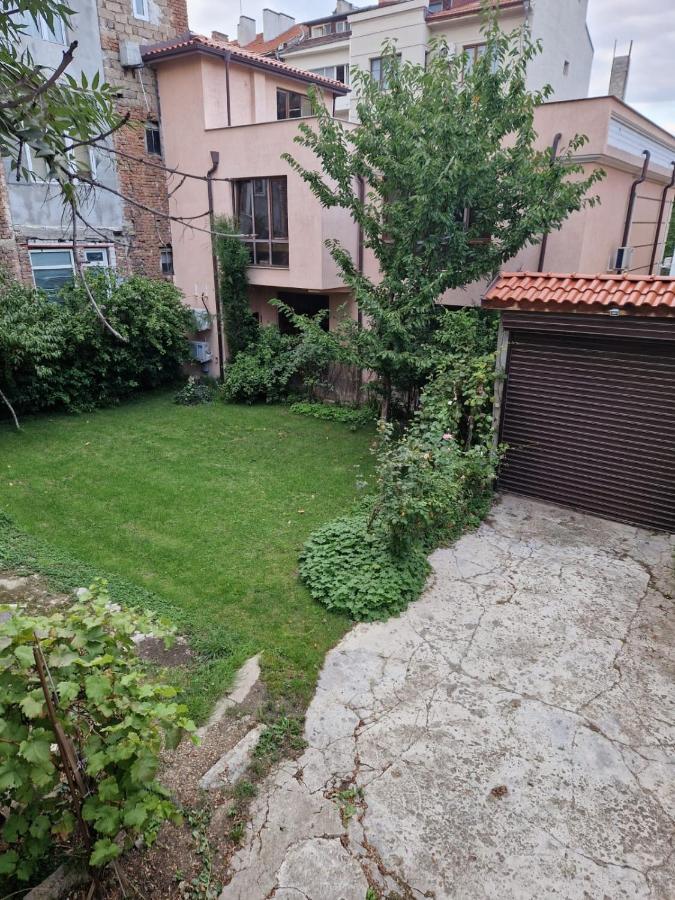 Tsar Simeon, 2 Bedroom, Living And Fireplace